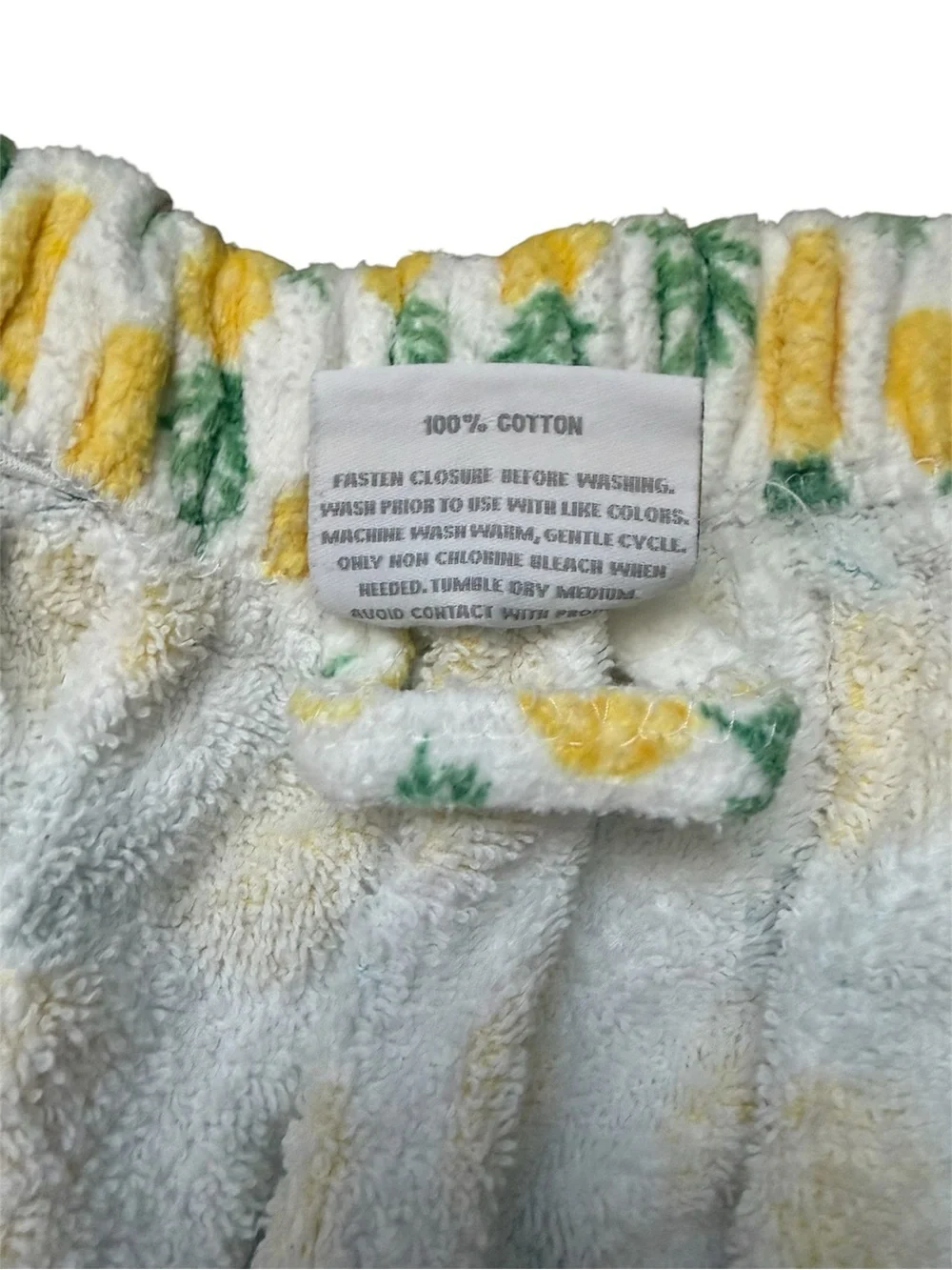 Room + Retreat Pineapple Cotton Wrap Bath Towel – One Size